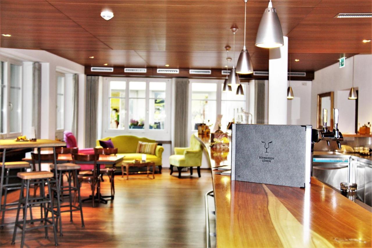 Zum Schwarzen Loewen Hotel Altdorf Bagian luar foto