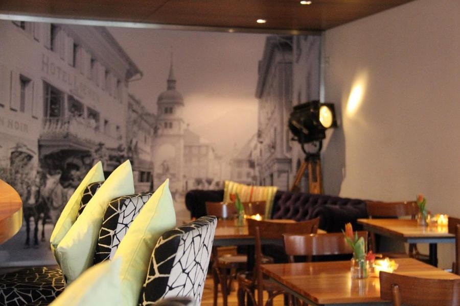 Zum Schwarzen Loewen Hotel Altdorf Bagian luar foto
