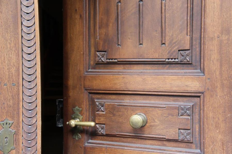 Zum Schwarzen Loewen Hotel Altdorf Bagian luar foto
